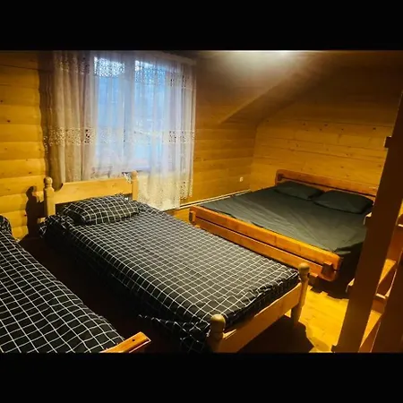 Karpatskyi Teremok ורחובינה