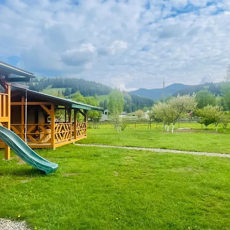 Karpatskyi Teremok בית הארחה *