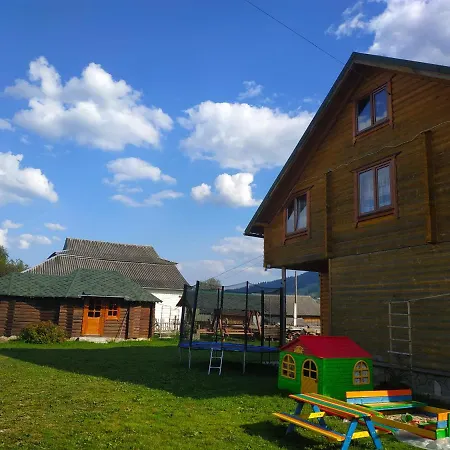 בית הארחה Karpatskyi Teremok ורחובינה