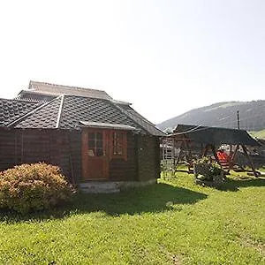 Karpatskyi Teremok 게스트하우스 *